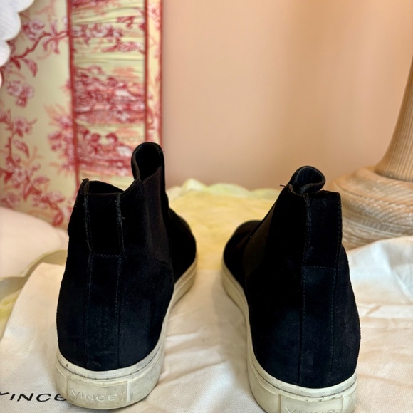 VINCE WOMENS' SUEDE BOOTIE WITH PLATFORM SOLE - Picture 4 of 5